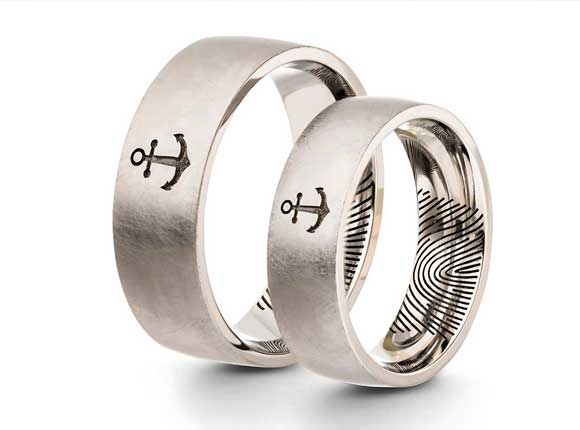 Trauringe mit individueller Oberflächenveredelung - Hier ein Gravurmuster